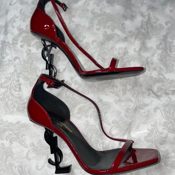 SAINT LAURENT ブラックエナメルハイヒール　36ハーフ SAINT LAURENT Opyum Leather Pumps (SIZE 36) | eBay